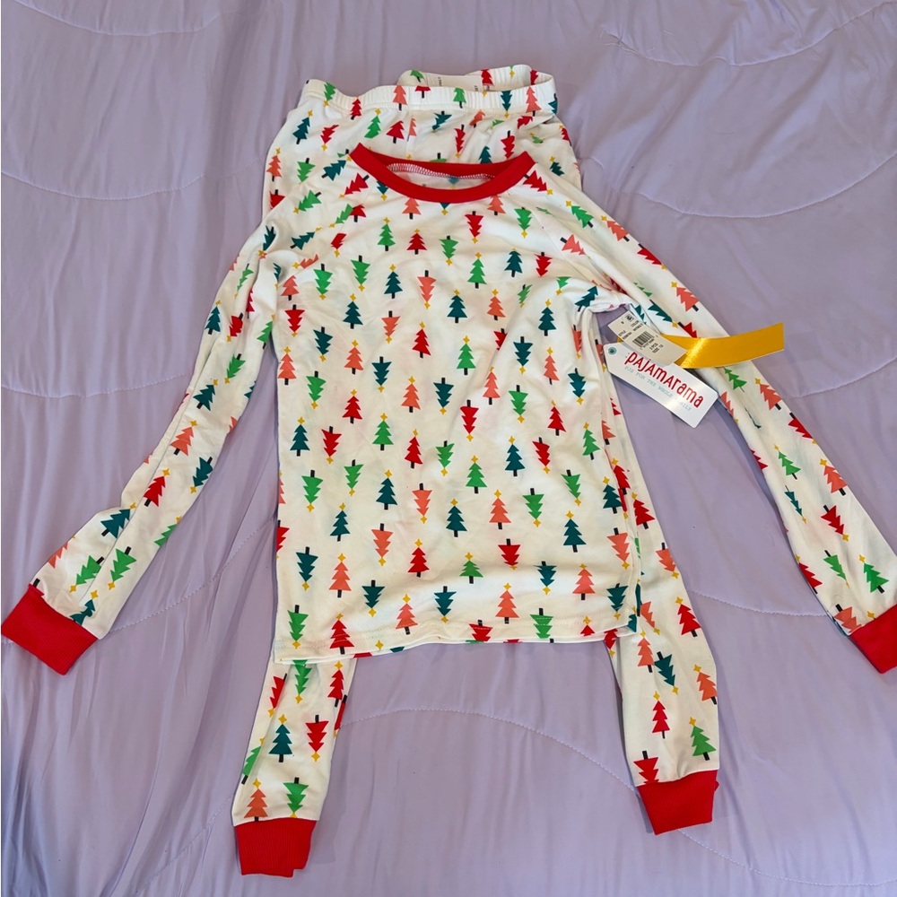 NWT Festive Tree Print Unisex Kids Size 12 Pajama Set - Red, Green, White
